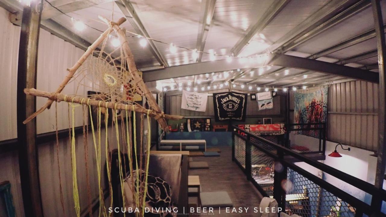 氮醉潛水酒吧旅宿joscubar Diving Hostel Xiaoliuqiu Dış mekan fotoğraf