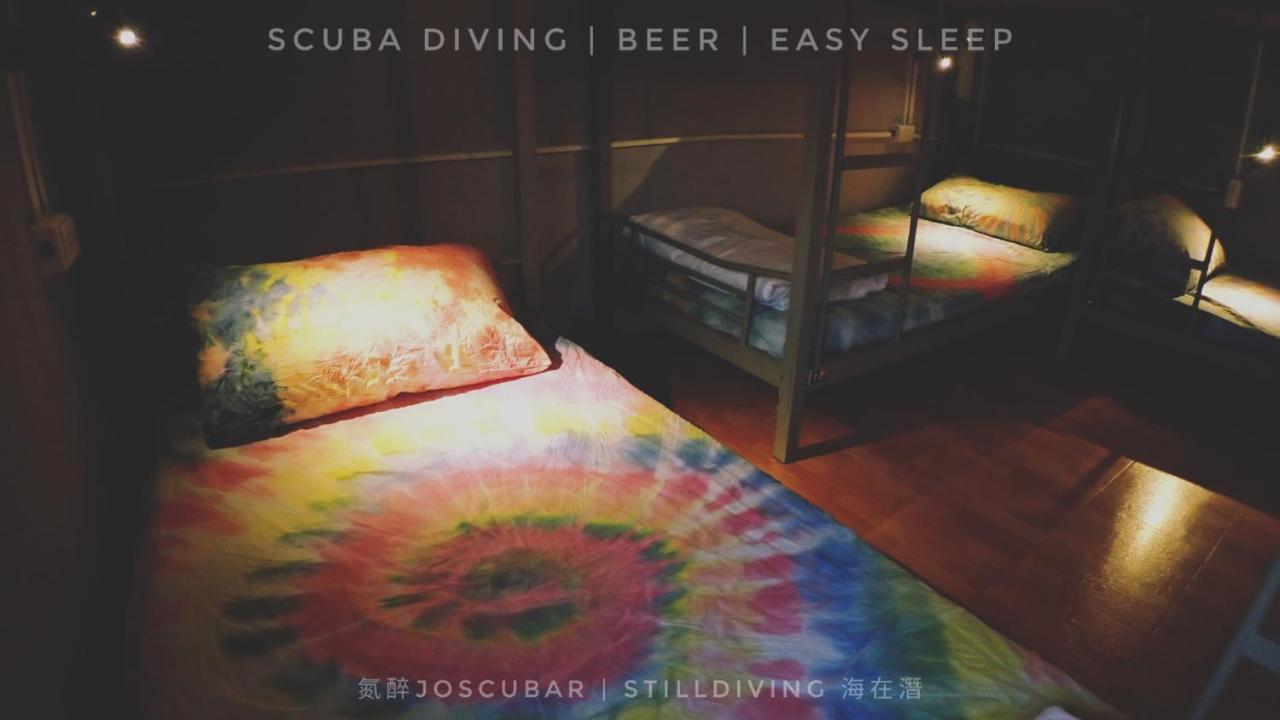 氮醉潛水酒吧旅宿joscubar Diving Hostel Xiaoliuqiu Dış mekan fotoğraf